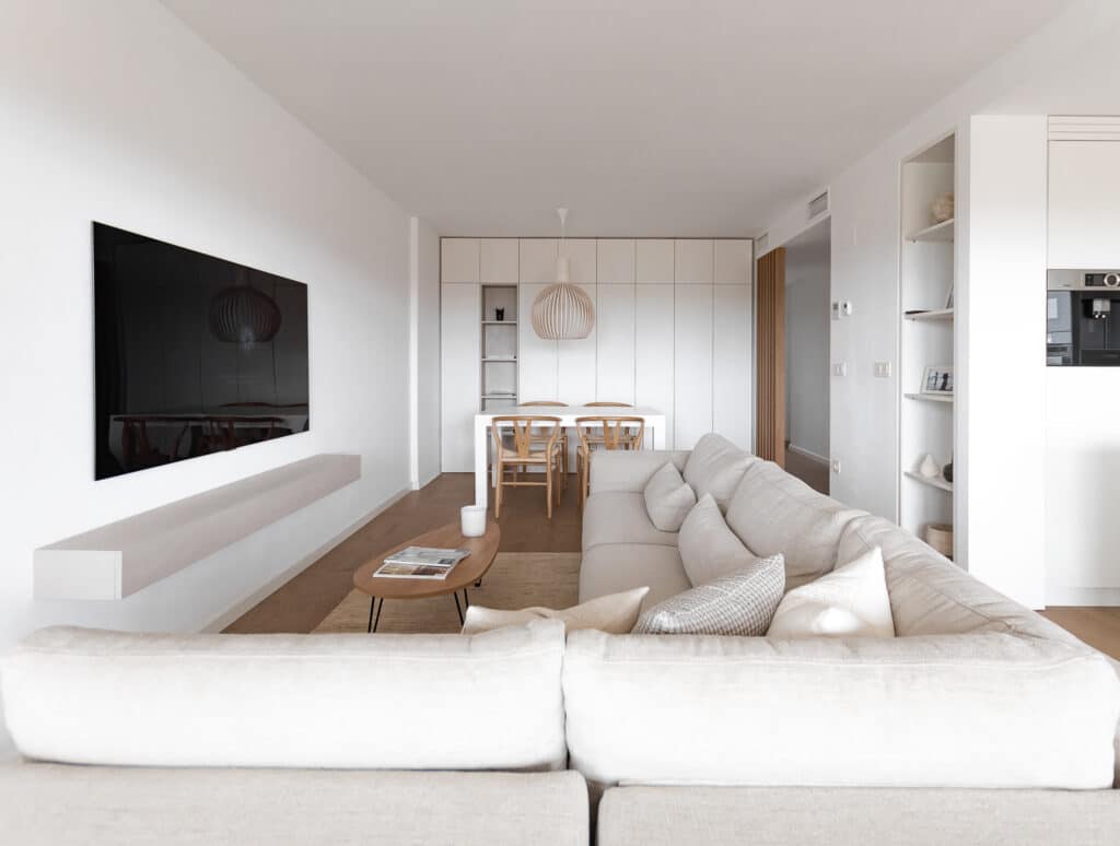Sal&oacute;n amueblado por Muebles Soluciones en una vivienda de Zaragoza